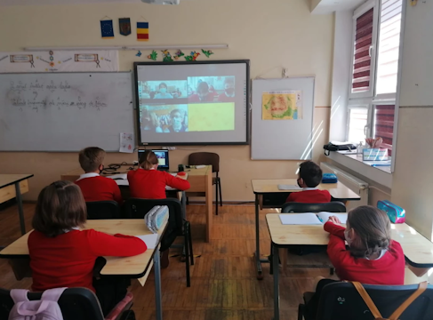  Educatielaintaltime.ro