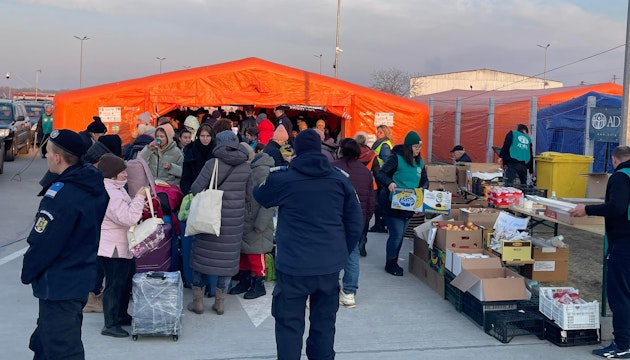 Refugiații ucraineni sunt ajutați de autoritățile române