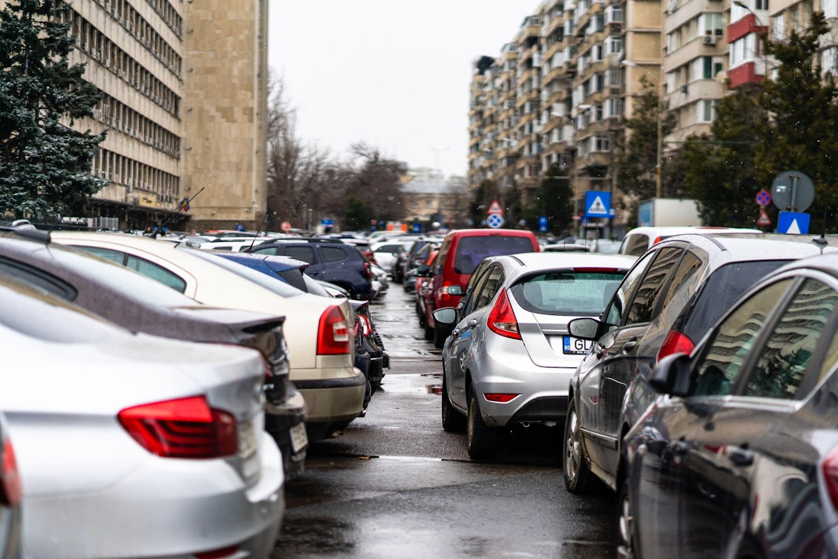 Coșmarul traficului din București nu s-a schimbat: 10 kilometri în peste 45 de minute la orele de vârf