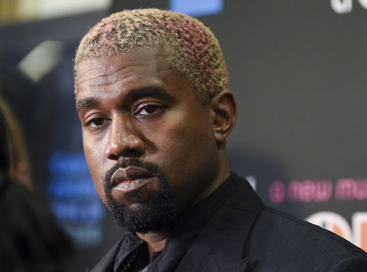 Kanye West acuză Adidas