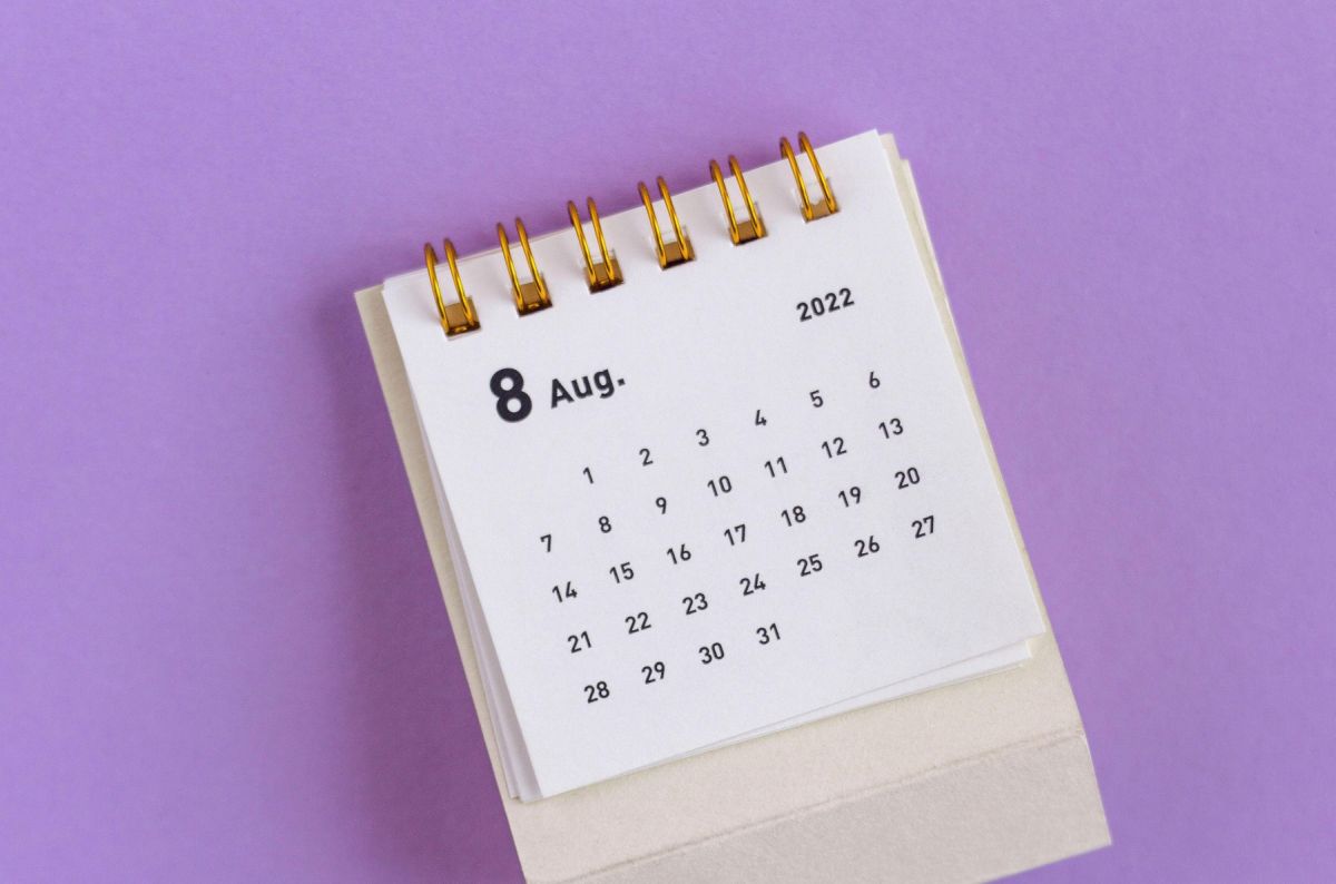 Calendar luna august