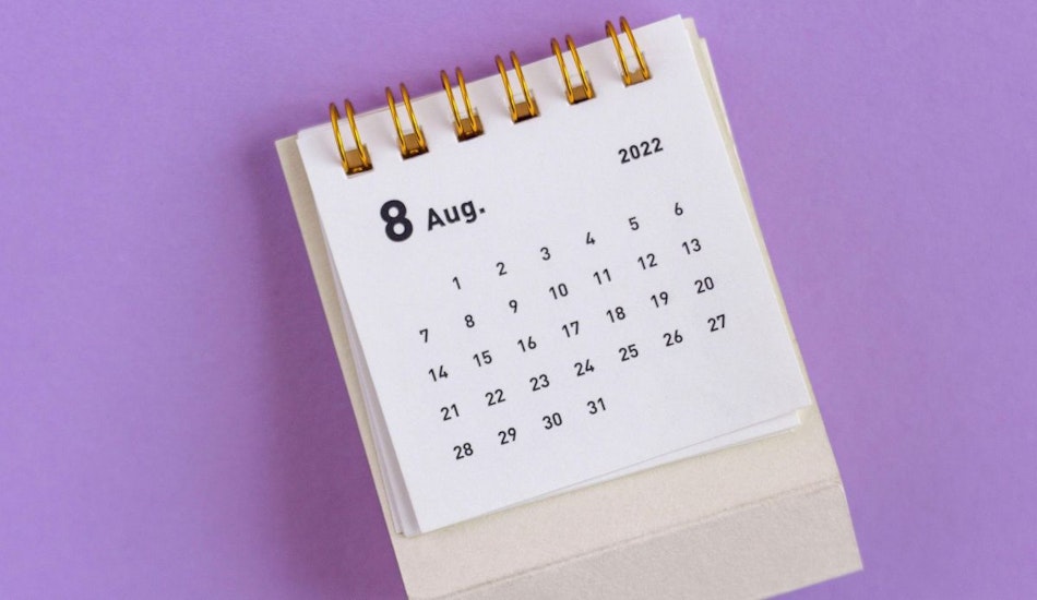 Calendar luna august