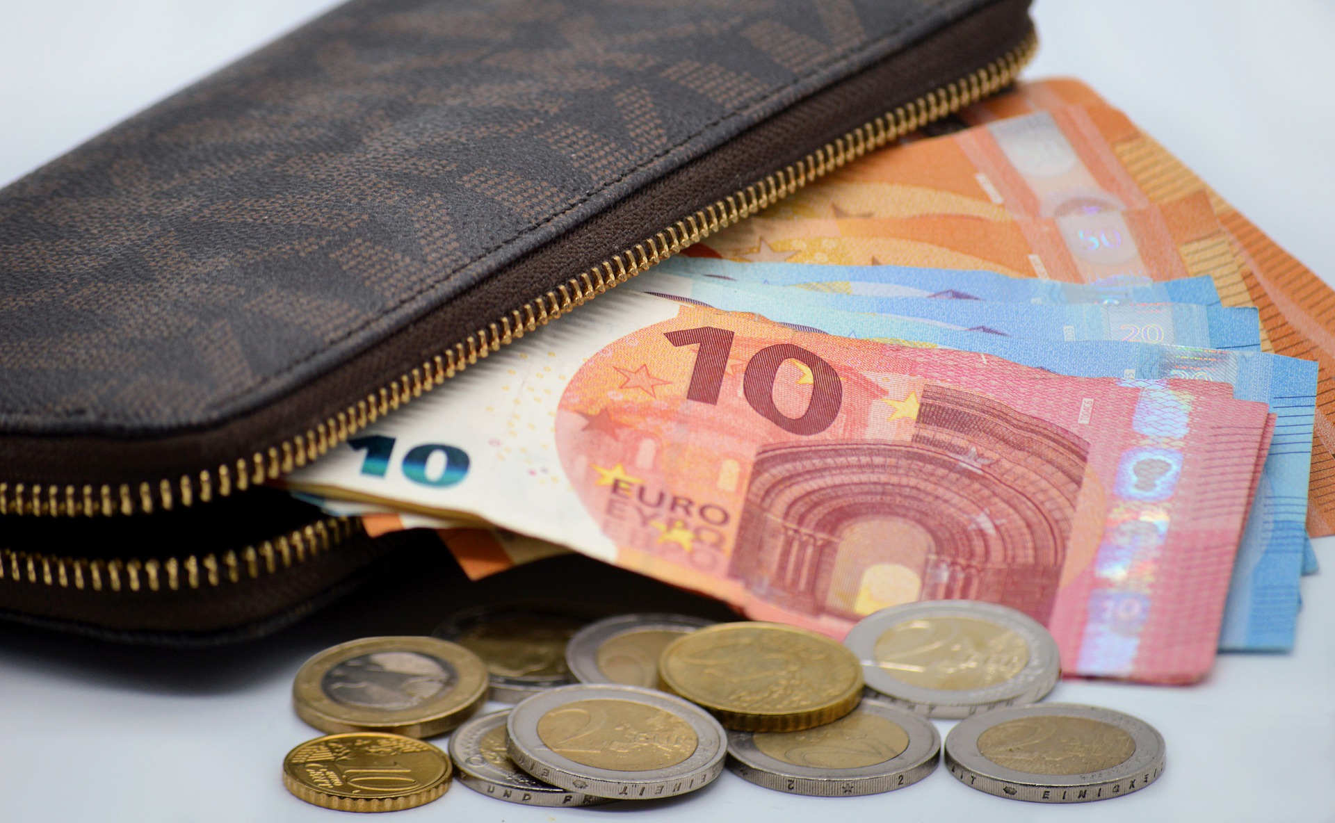 bani euro inflație