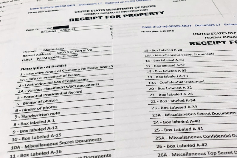 Lista cu obiectele ridicate de FBI din reședința lui Donald Trump