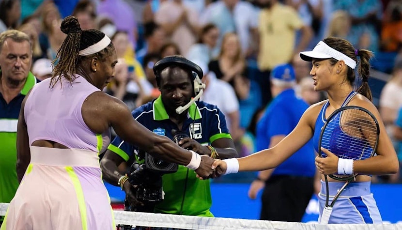 Emma Răducanu a învins-o pe Serena Williams la Cincinnati