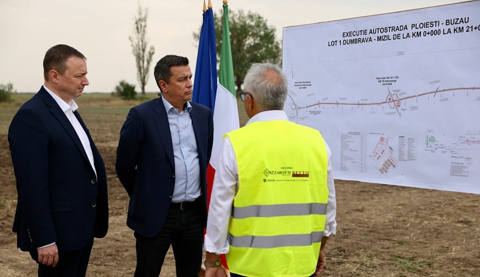 Sorin Grindeanu, ministrul Transporturilor, la începerea lucrărilor pe lotul 1 al Autostrăzii Moldova (A7)