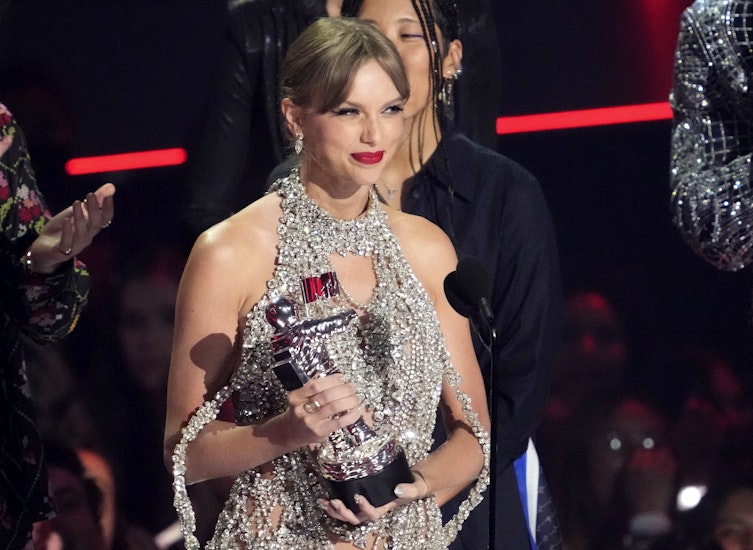 Taylor Swift, premiată la MTV Video Music Awards 2022