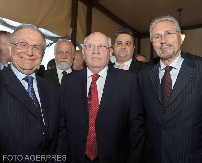 Mihail Gorbaciov, alături de Ion Iliescu și Emil Constantinescu în 2010