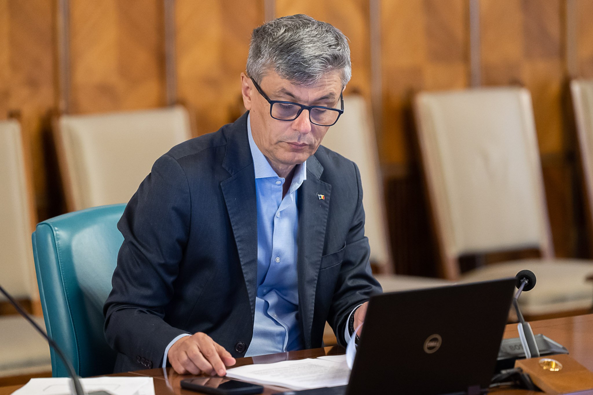 ministrului Energiei, Virgil Popescu