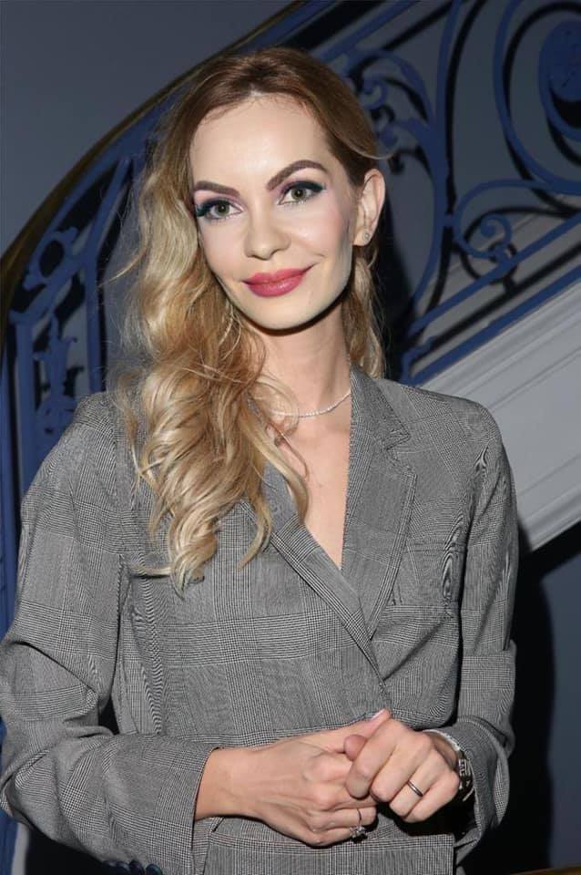 Roxana Dumitrache, fost director al ICR Londra Pentru România, Charles