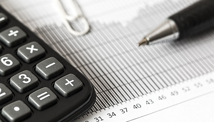 Majorările ratelor dobânzilor ar putea declanşa o recesiune globală în 2023 economie