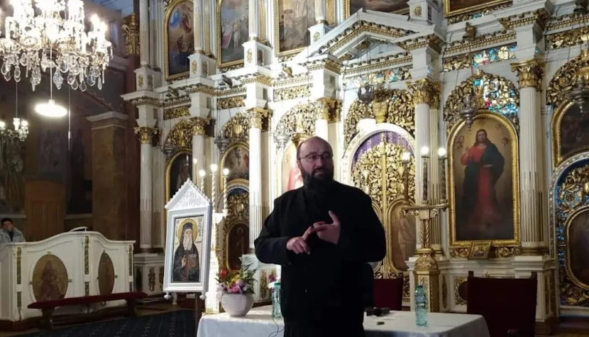 Părintele Visarion Alexa, plasat sub control judiciar în urma acuzațiilor sexuale