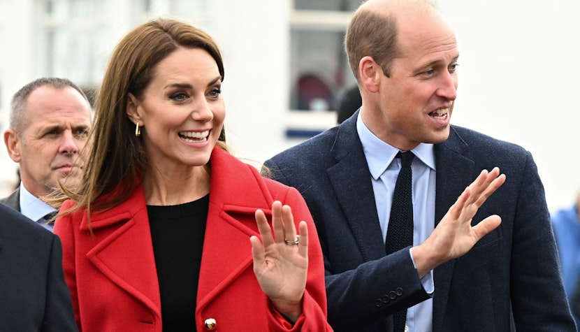 Prinţul William şi Kate nu doresc o ceremonie amplă prin care să primească titlurile de prinţ şi prinţesă de Wales William şi Kate