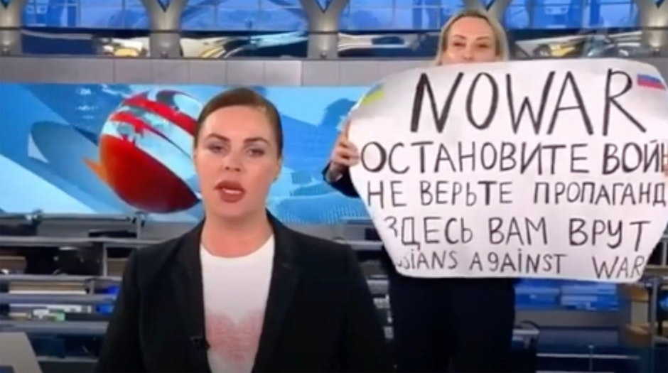 jurnalista rusa Marina Ovsianikova