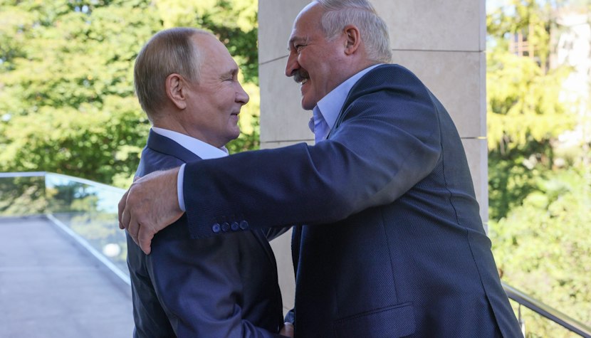 Președintele rus Vladimir Putin alături de Alexandr Lukașenko