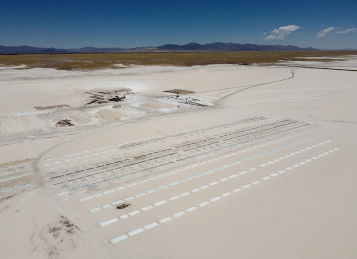 Iazurile de evaporare ale minelor de sare din Salinas Grandes, din provincia Jujuy din Argentina