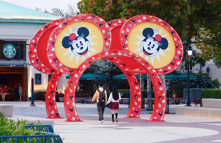 shanghai, disneyland, parc inchis, oamenii nu au voie sa intre sau sa iasa