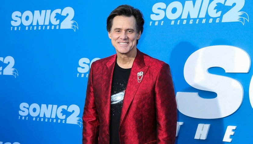 Rusia a anunţat luni că interzice intrarea pe teritoriul său a 100 de canadieni. jim carrey