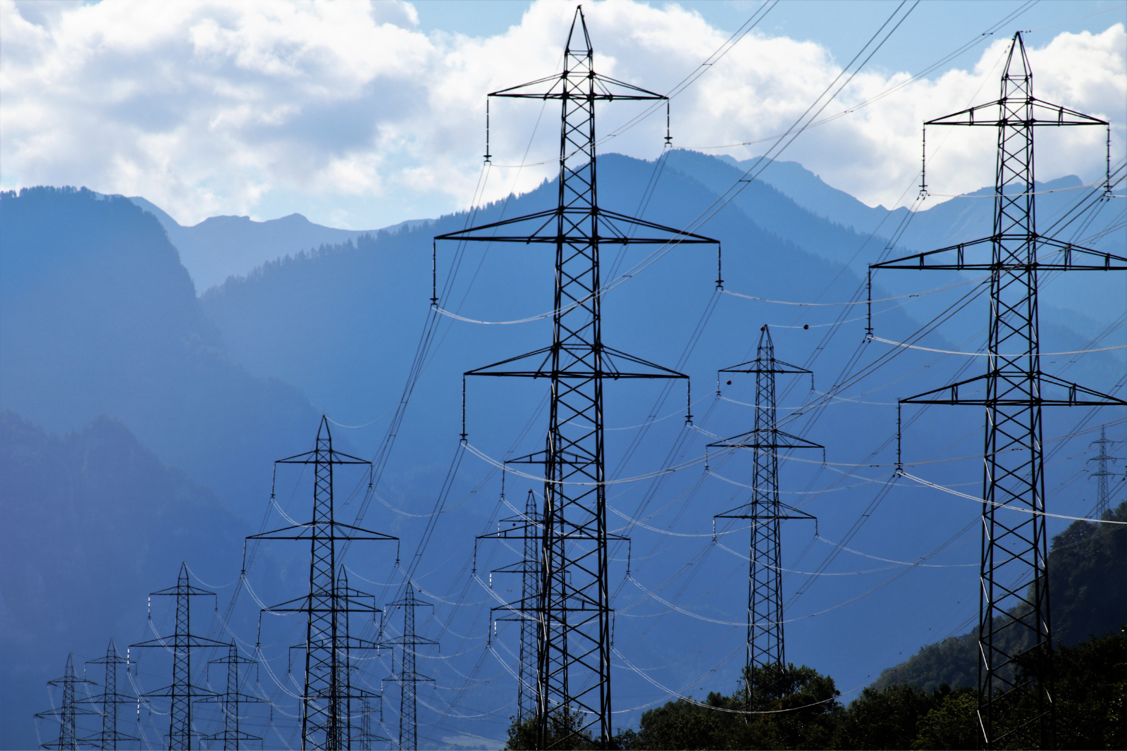 Ucraina testează importul de electricitate din România