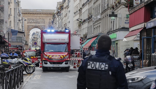 Atacul armat din Paris