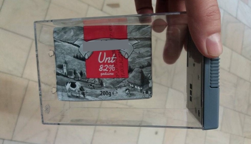 Mai mulți retaileri au început să securizeze alimentele precum untul sau produsele din carne.