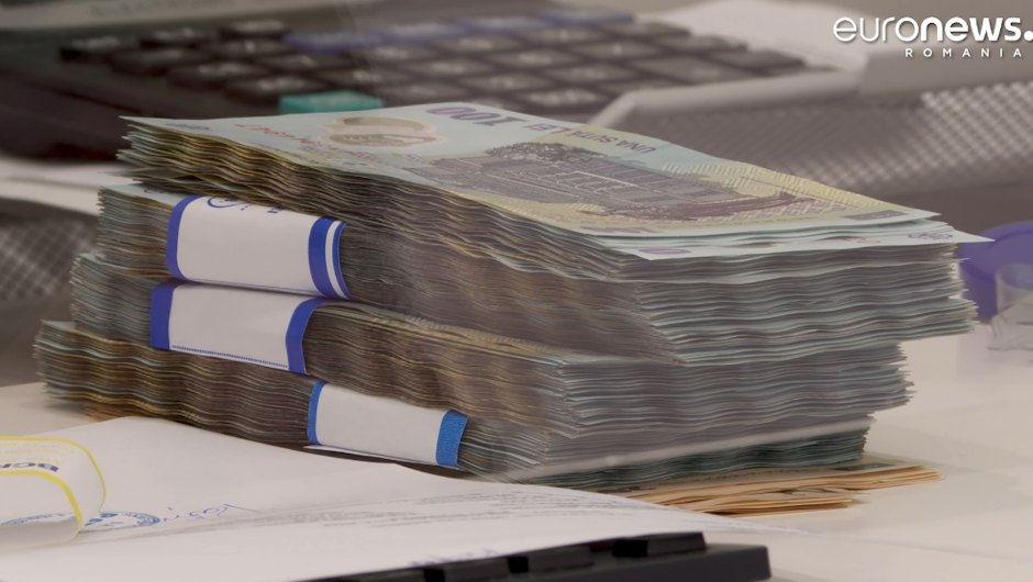Salariul minim pe economie și punctul de pensie cresc de la 1 ianuarie 2023. Ce taxe și impozite Salariul minim pe economie și punctul de pensie cresc de la 1 ianuarie 2023. Ce taxe și impozite