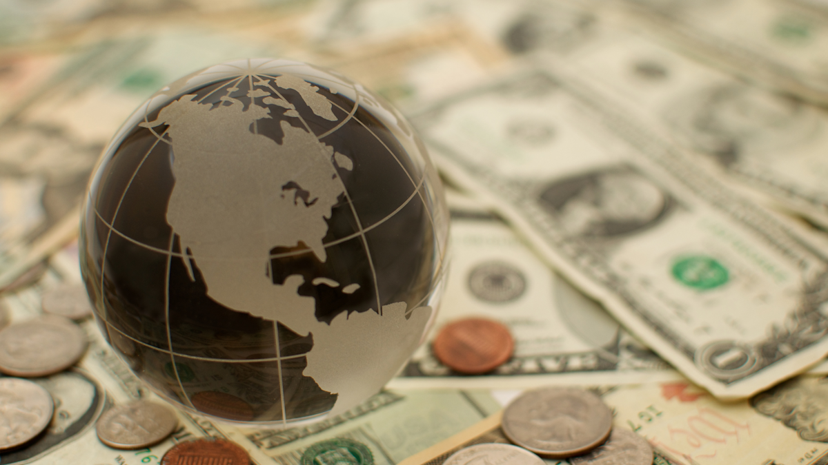 Banca Mondială: Inteligența artificială ar putea accelera dezvoltarea economiilor emergente cu un secol
