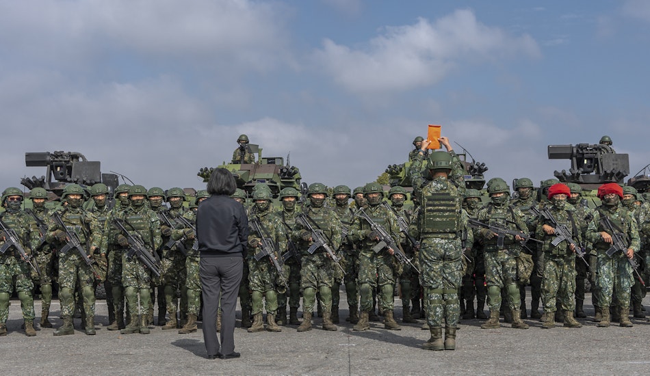 Soldați taiwanezi la baza militară Chiayi