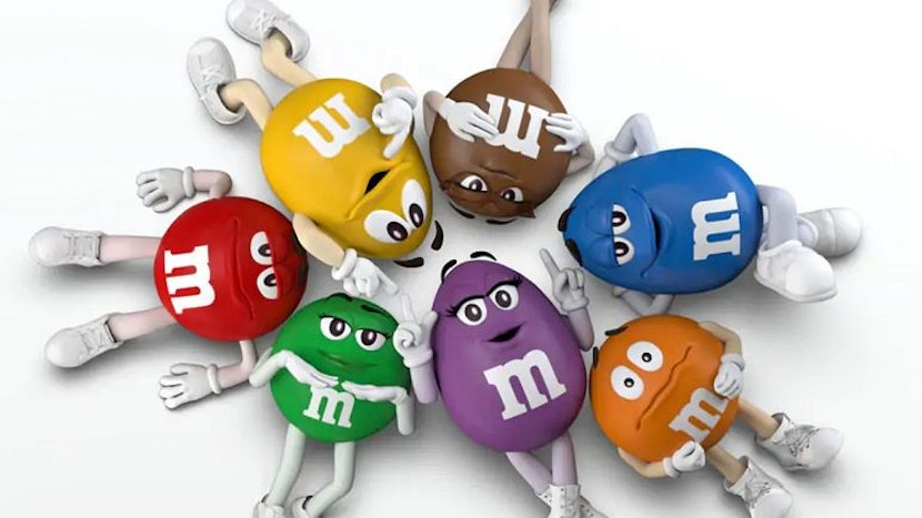 Echipa M&Ms, cu noul personaj, Purple
