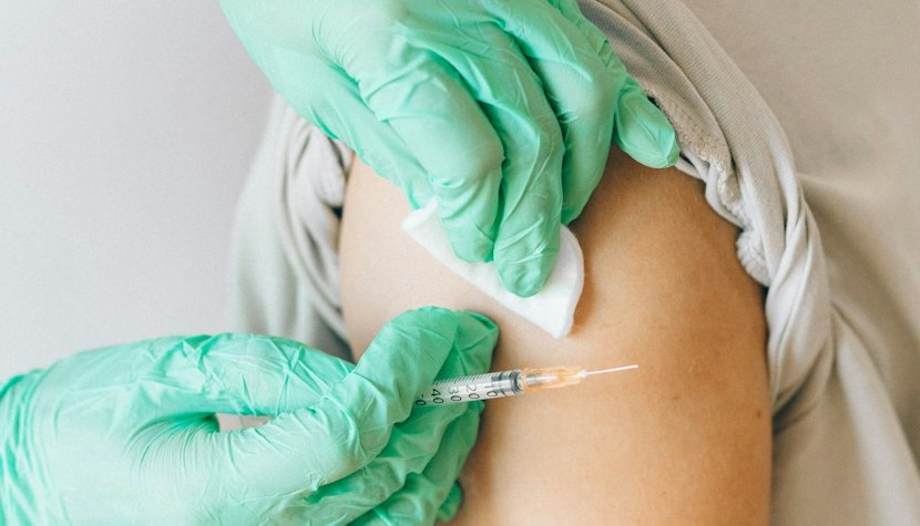 Vaccinarea antigripală, recomandată de medici pentru a preveni îmbolnăvirea