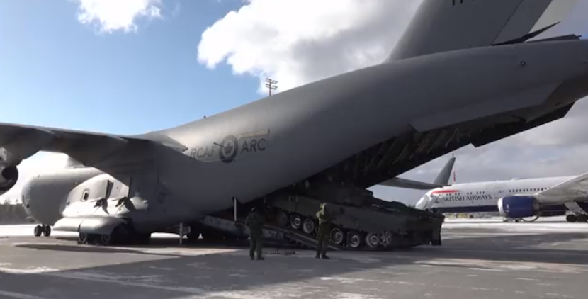 tancuri leopard 2 in avion