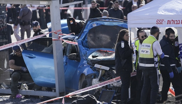 Poliția israeliană la locul atentatului