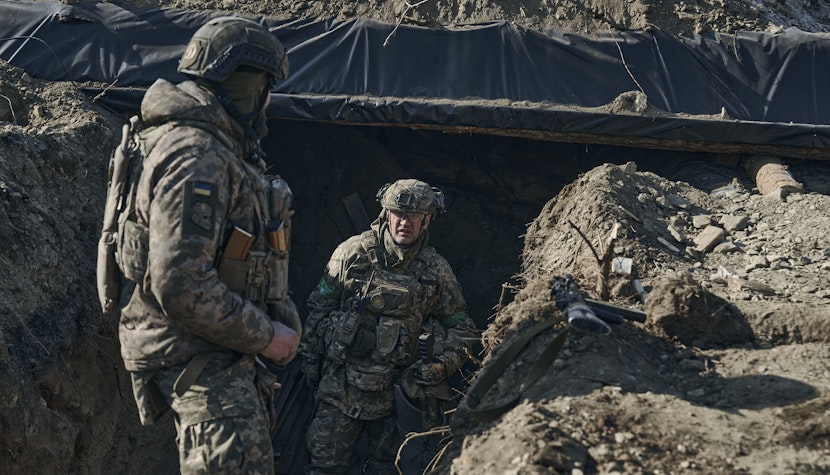 Soldați ucraineni din Forțele pentru Operații Speciale, lângă Bahmut