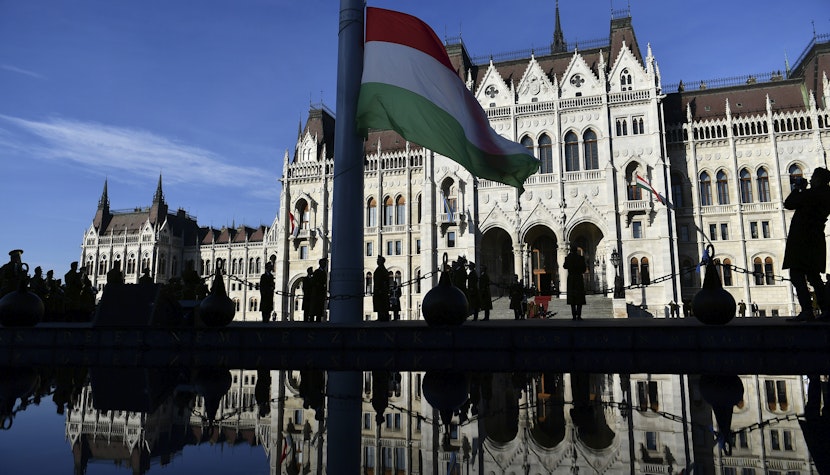 Votul parlamentarilor va surveni abia la începutul lunii martie. parlament ungaria