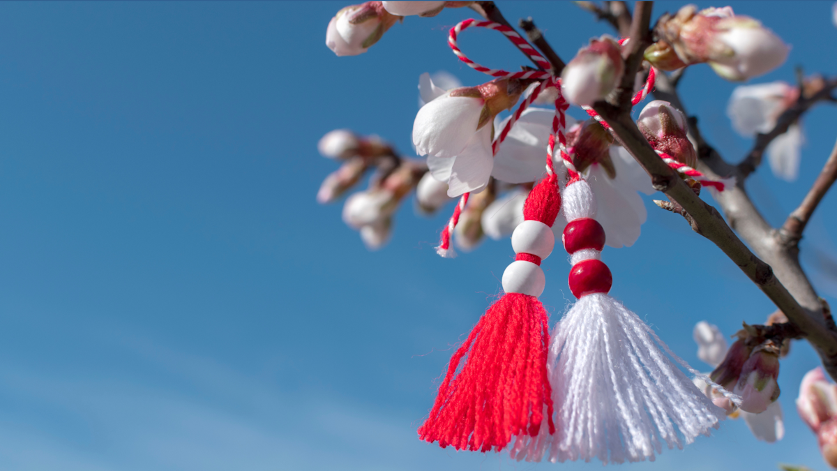 Встречаем весну ярко: оберег-талисман "Мартеницы": История рукоделия в журнале Я