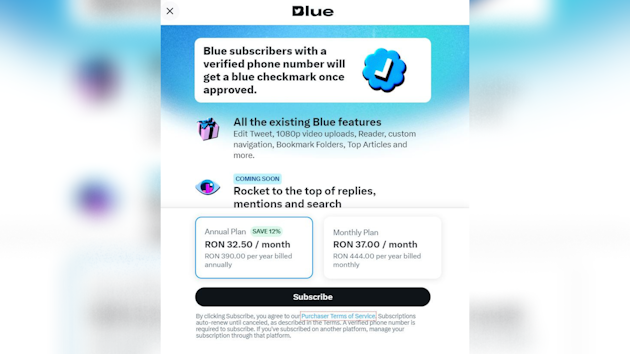 pret twitter blue in romania