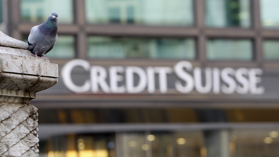 Acţiunile Credit Suisse înregistrau miercuri un declin de 10,5%.