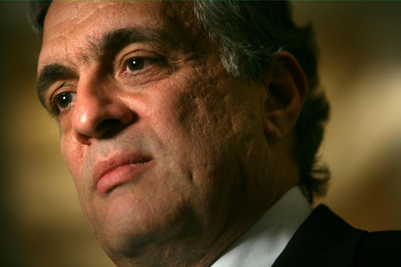 Fostul director al CIA, George Tenet