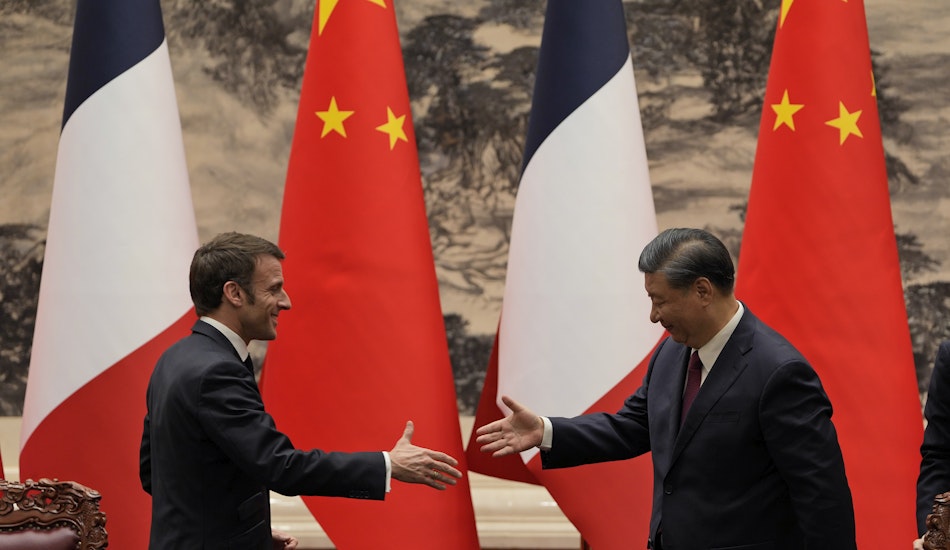 Președintele Franței, Emmanuel Macron, alături de liderul chinez, Xi Jinping