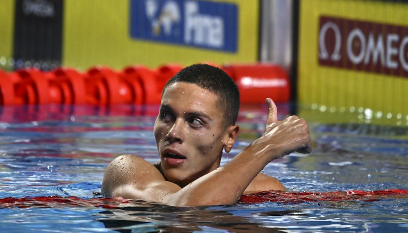 Înotătorul român David Popovici s-a calificat la Jocurile Olimpice de la Paris din 2024. david popovici