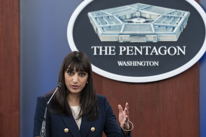 Sabrina Singh, purtătoare de cuvânt a Pentagonului,