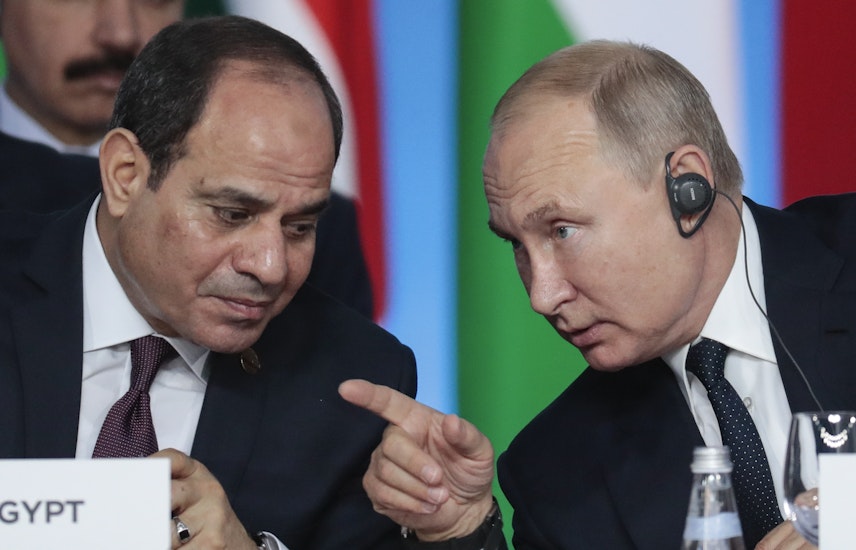 Președintele egiptean Abdel Fattah El-Sisi, alături de Vladimir Putin