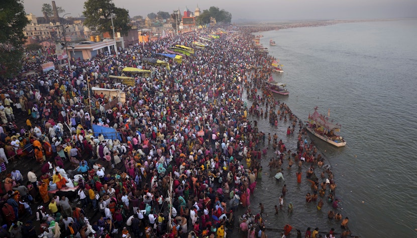 India ar urma să devină ţara cu cea mai mare populaţie din lume. india