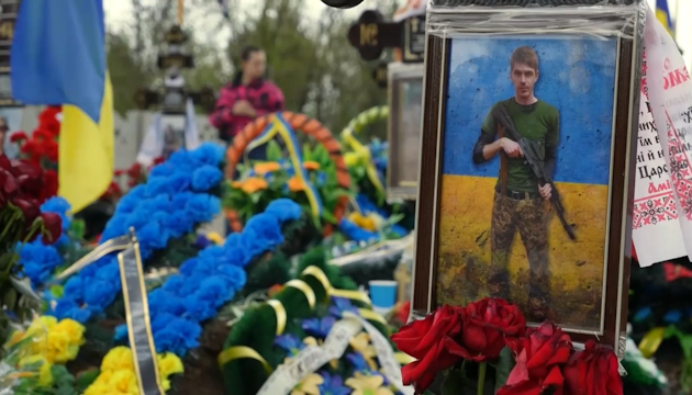 ucraina razboi cimitir