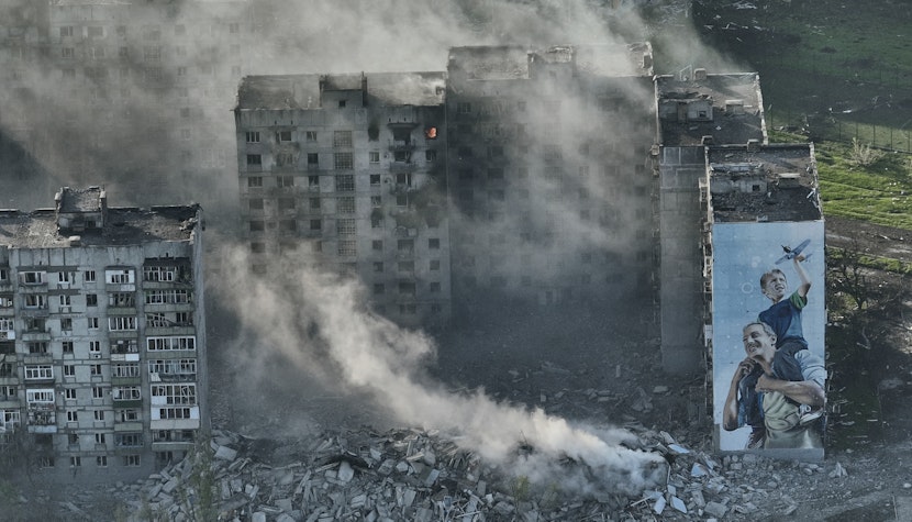 Vedere aeriană asupra oraşului Bahmut, centrul celor mai dure lupte din Ucraina, în prezent