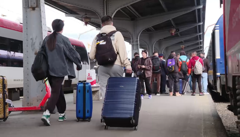Traficul în aceste zile cu 30% mai mare decât într-o zi de vineri normală gara
