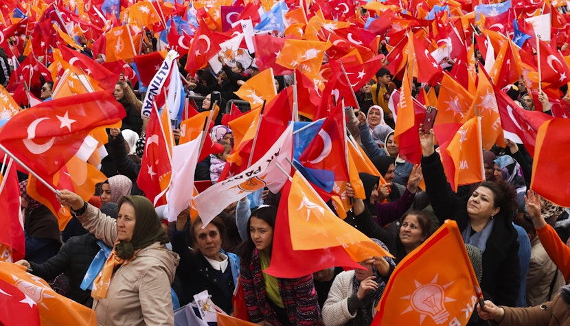 Preşedintele turc Recep Tayyip Erdogan şi Kemal Kilicdaroglu, principalul său rival, au mobilizat mulţimi imense de simpatizanți