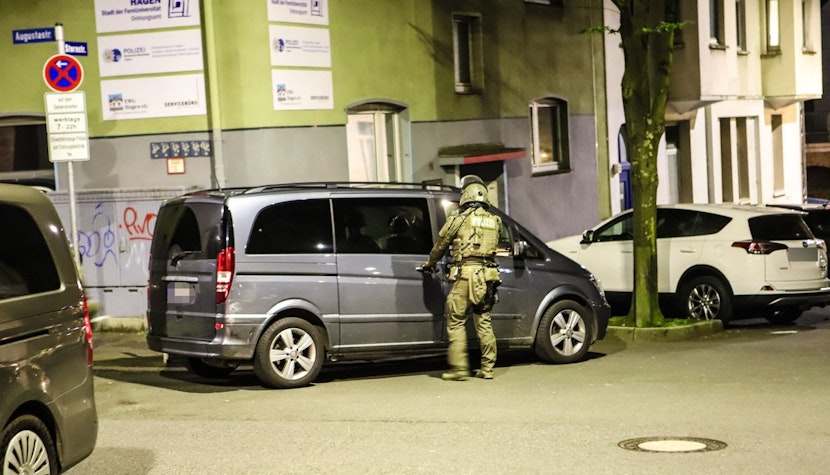 Peste 30 de suspecți care aveau mandate de arestare în curs de executare au fost arestați
