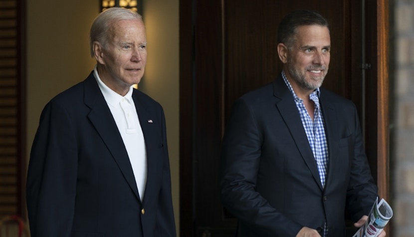 Joe Biden, președintele SUA și fiul său Hunter Biden Joe Biden, președintele SUA și fiul său Hunter Biden
