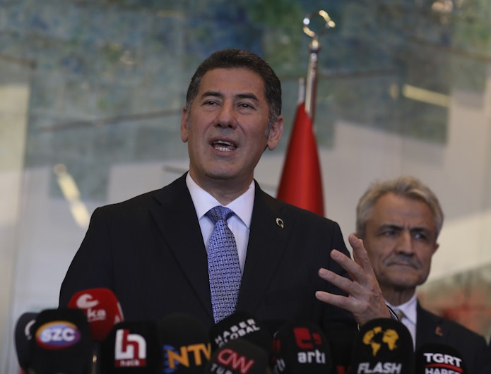 Sinan Oğan